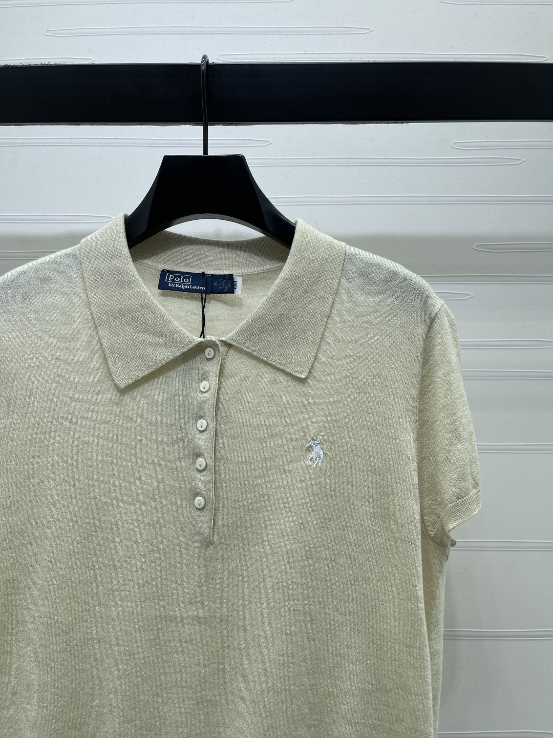 Women's short sleeves